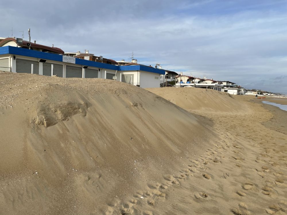 Pescara: dune frangivento [Foto: Associazione culturale GoTellGo / CC BY NC SA, by Maria Teresa Natale]